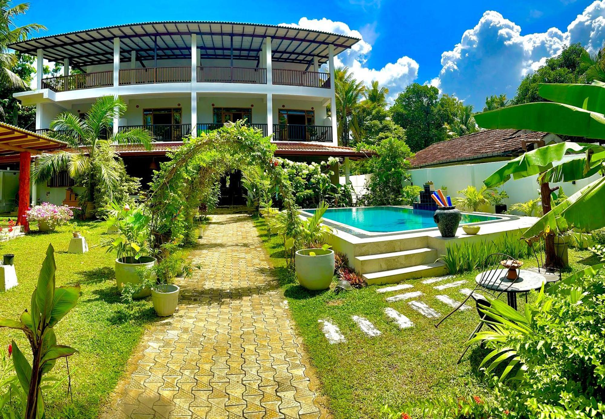 Garden Villa Talalla South Exterior photo